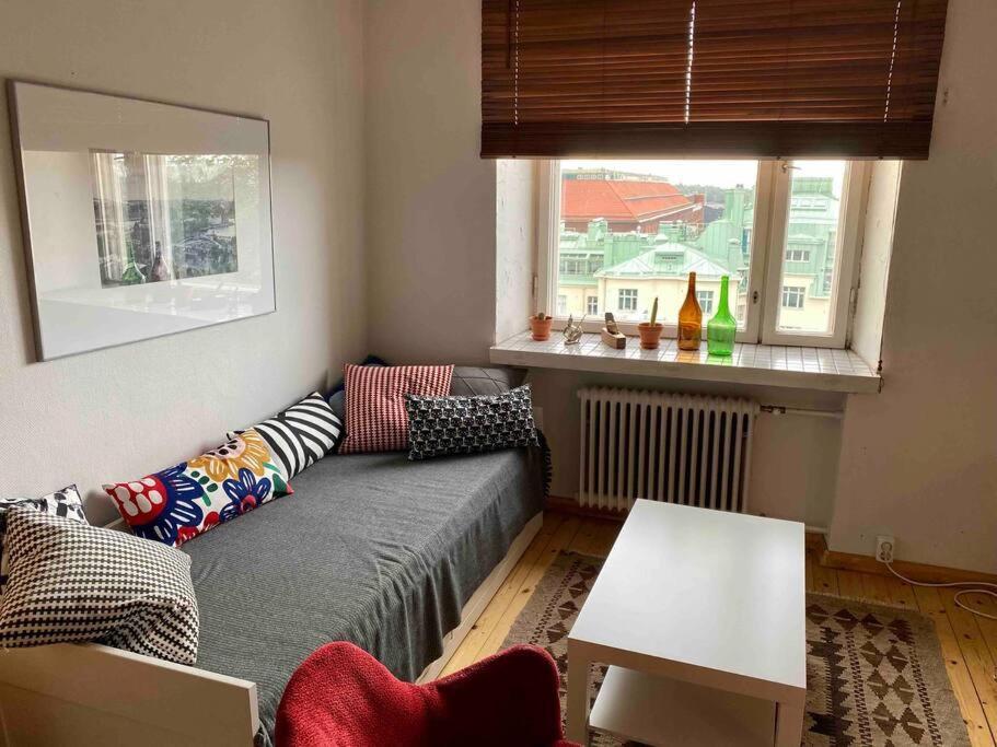 Studio Apartment, View Over The Roofs For The Sunrise Хелзинки Екстериор снимка